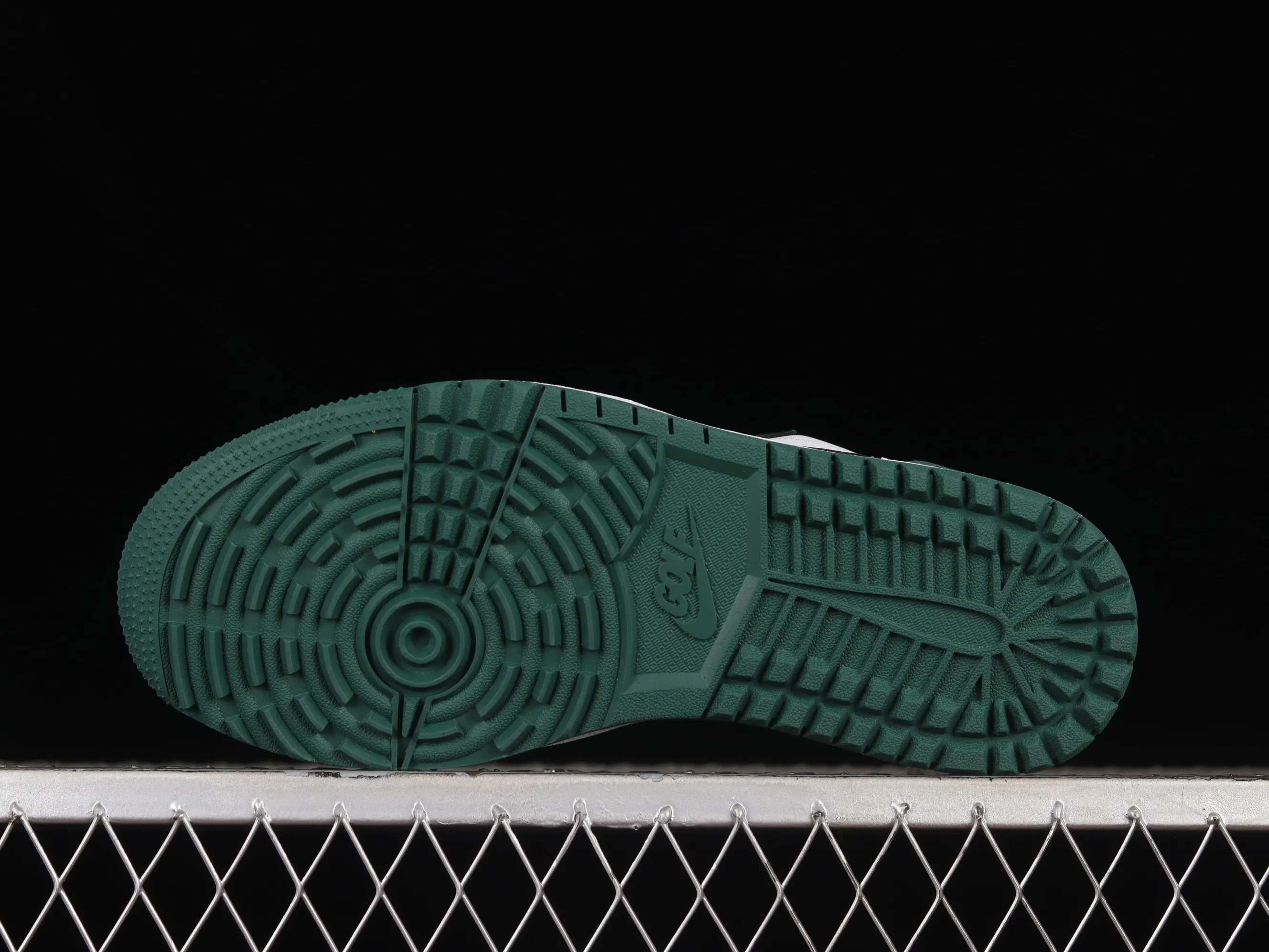 All categories Air Jordan Jordan series basketball shoes Air Jordan 1 Low G version pure original Air Jordan 1 Low Golf "Noble Green" AJ1 Joe 1 new golf version white green DD9315-107